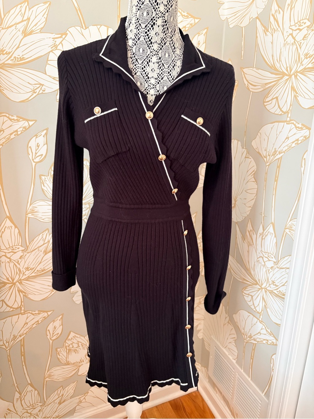 Commense Black Long-Sleeve Ribbed Knit Dress with Gold Buttons